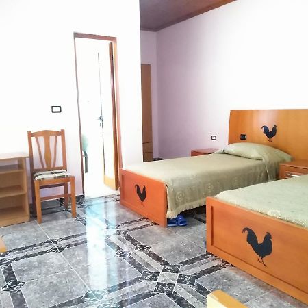 Hotel Gjeli Fier Dış mekan fotoğraf