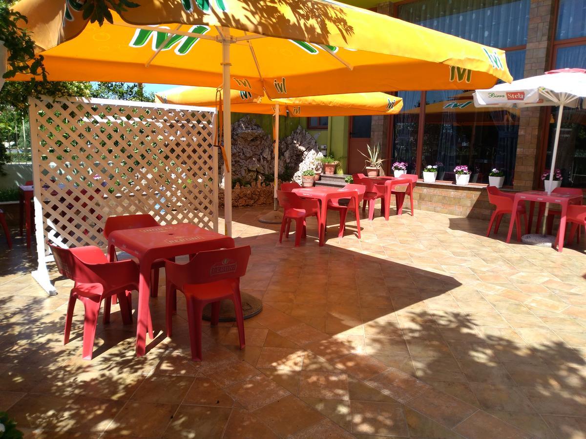 Hotel Gjeli Fier Dış mekan fotoğraf