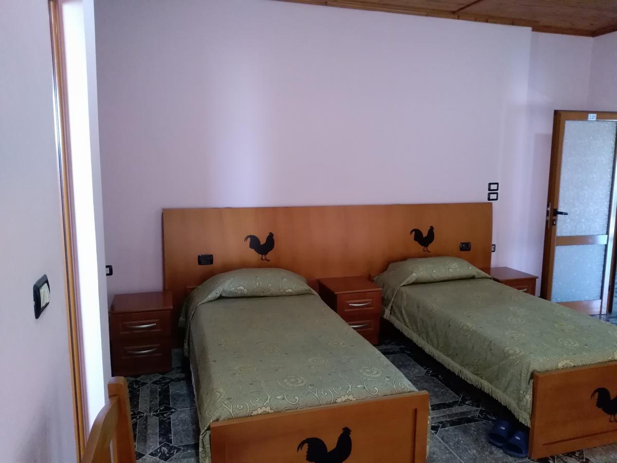 Hotel Gjeli Fier Dış mekan fotoğraf