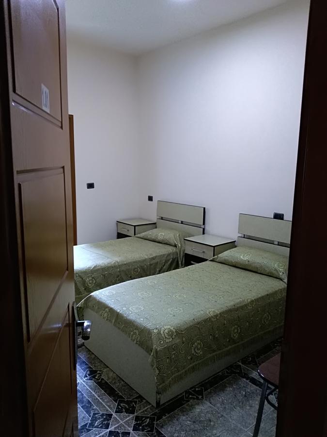 Hotel Gjeli Fier Dış mekan fotoğraf