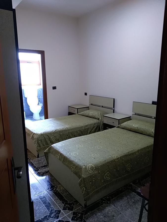 Hotel Gjeli Fier Dış mekan fotoğraf