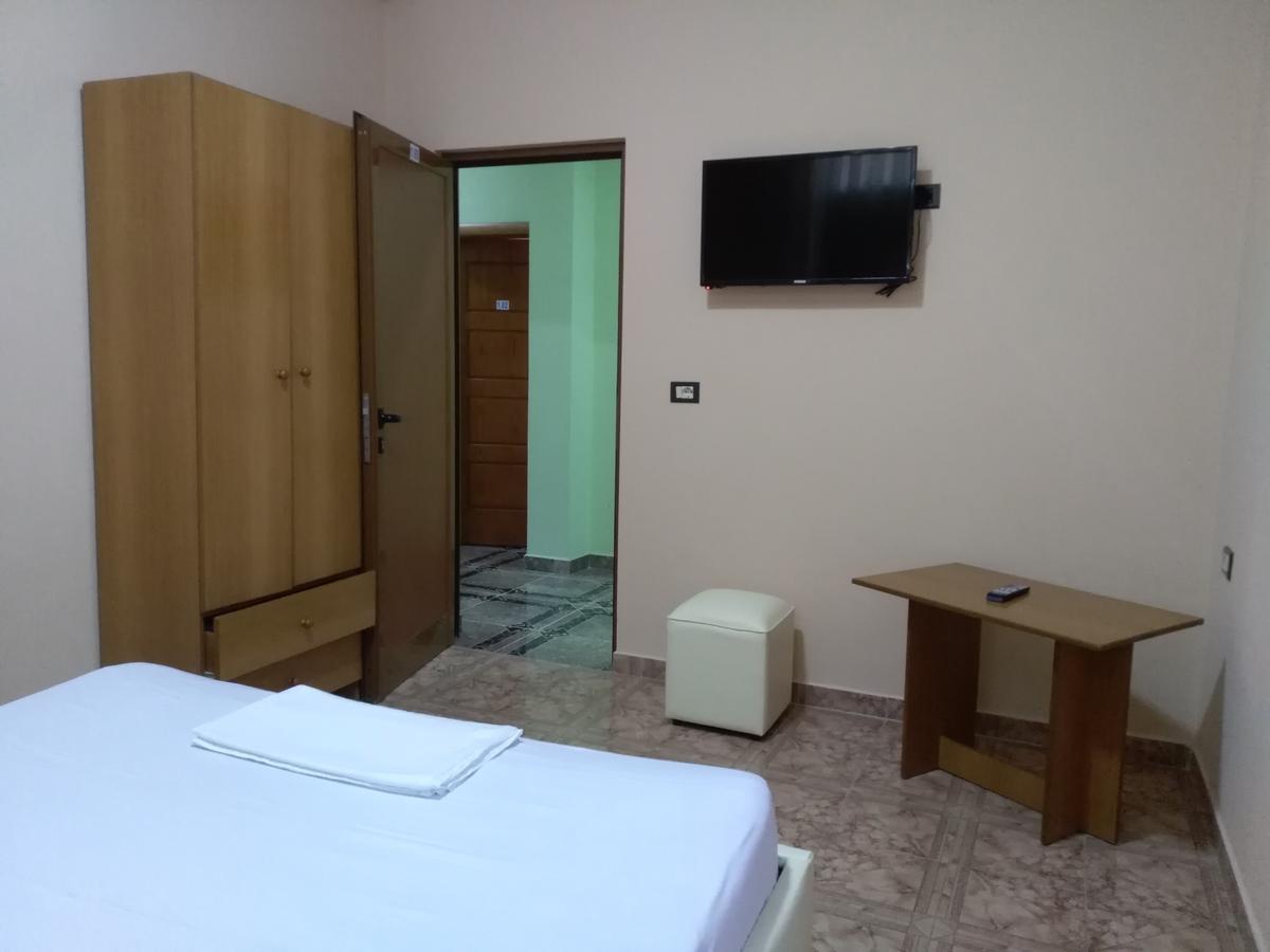 Hotel Gjeli Fier Dış mekan fotoğraf